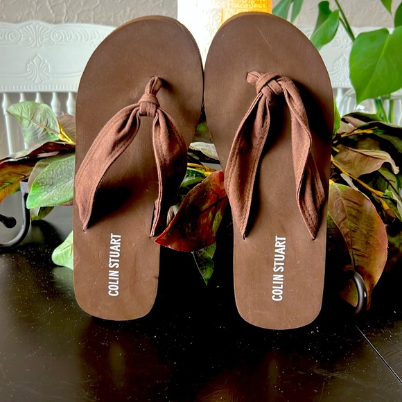 Women’s Flip-Flops - Picture 4 of 5